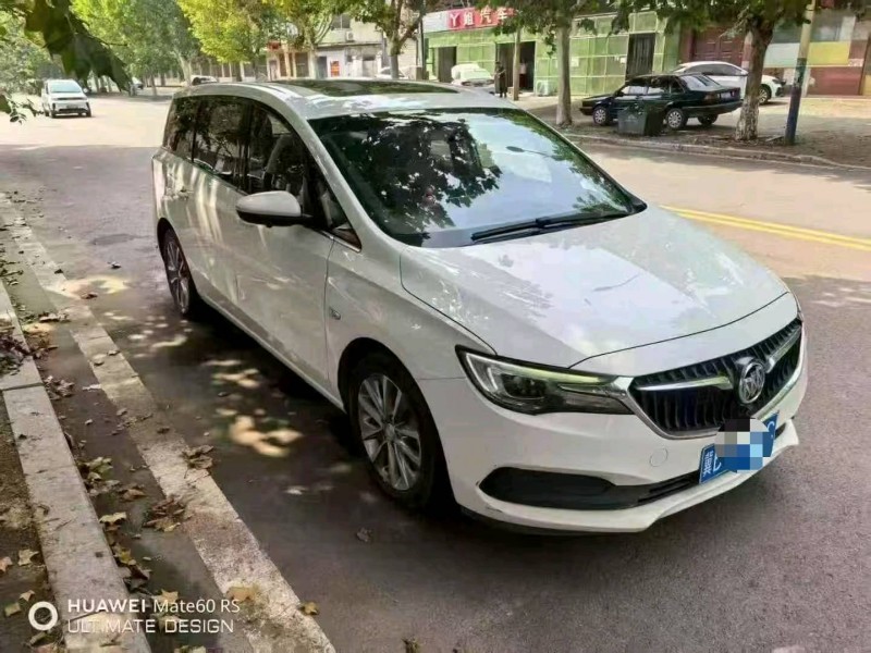 保定19年别克GL62