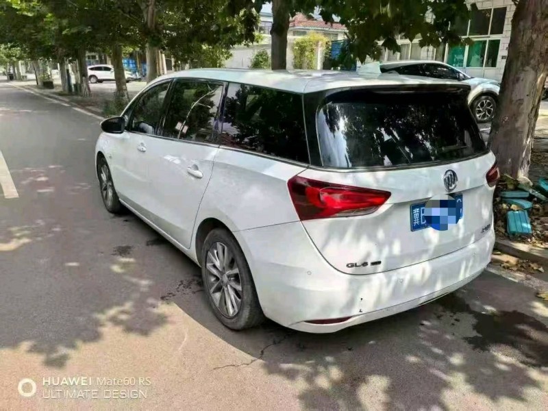 保定19年别克GL66