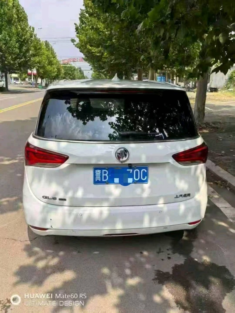 保定19年别克GL67