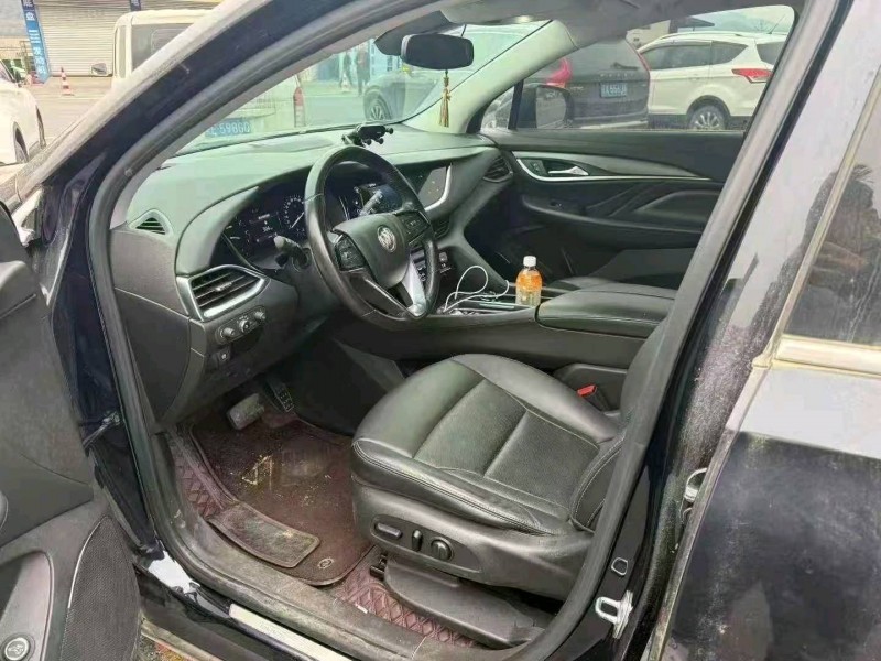 成都21年别克昂科旗4