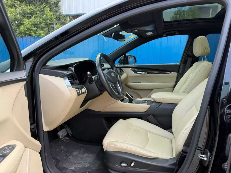 焦作16年凯迪拉克XT56