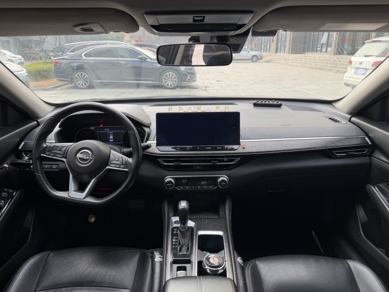 岳阳23年日产天籁4