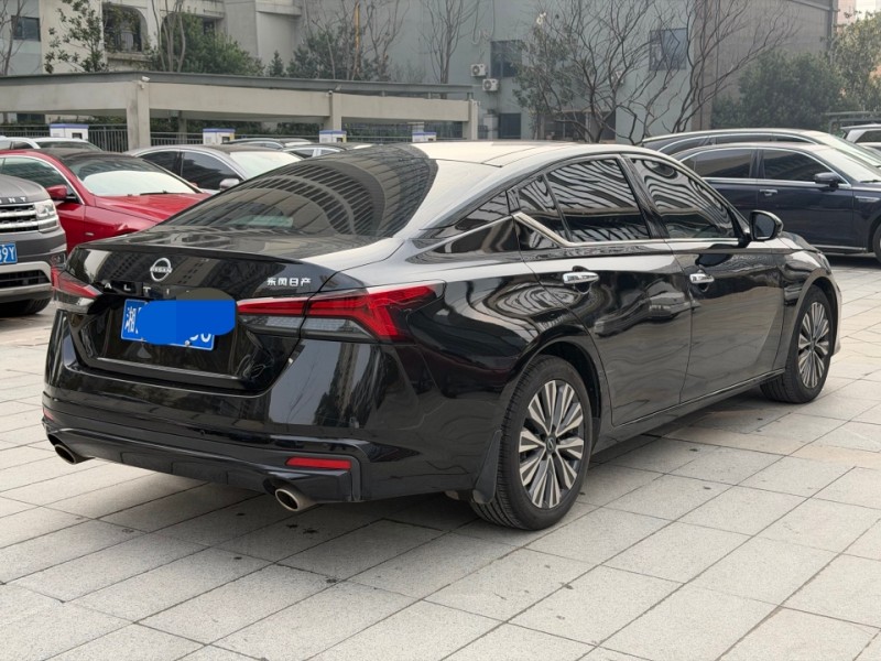 岳阳23年日产天籁9