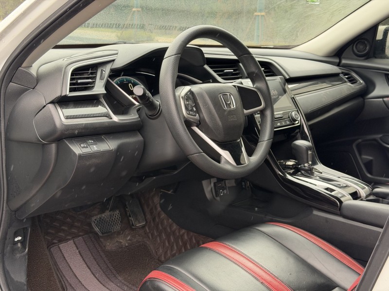 岳阳18年本田思域2