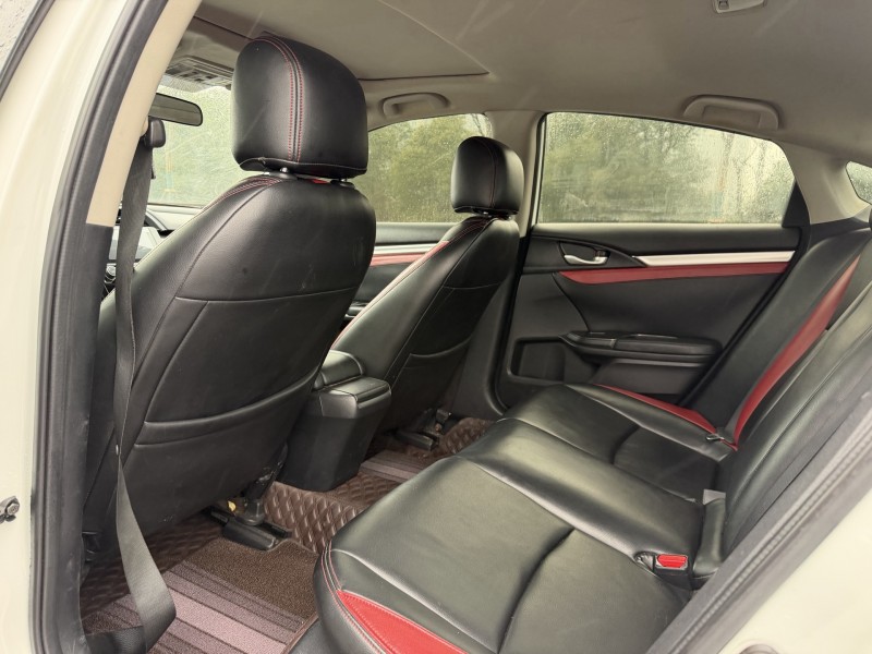 岳阳18年本田思域3