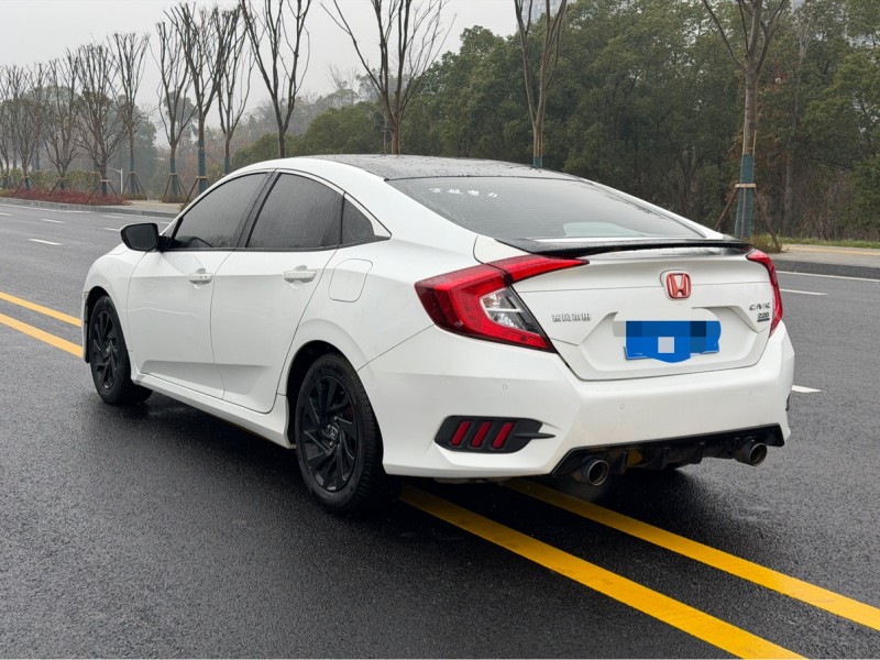 岳阳18年本田思域9