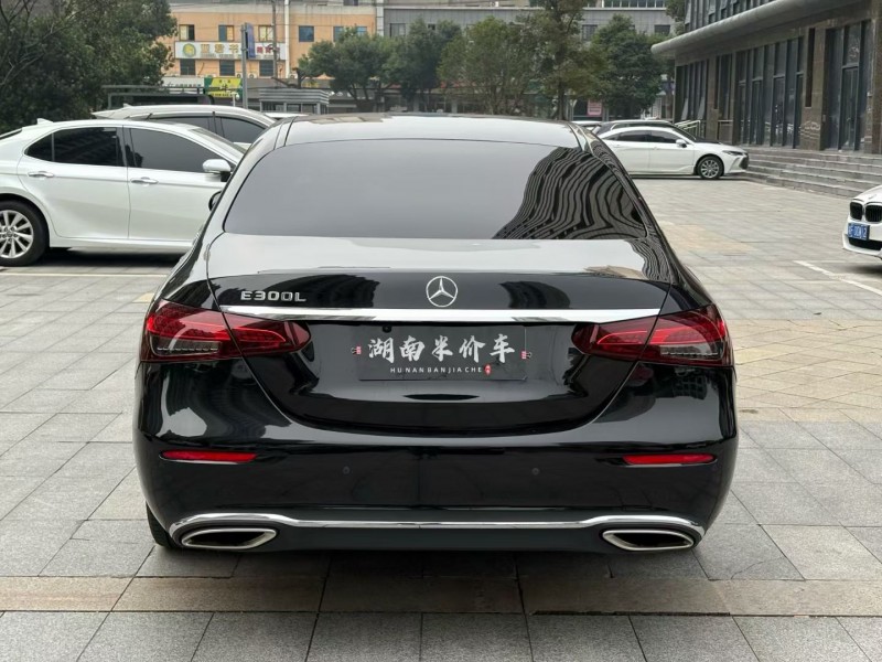 岳阳17年奔驰E8