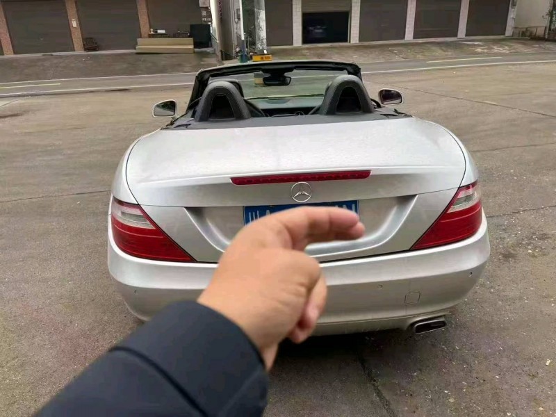 娄底13年奔驰SLK8