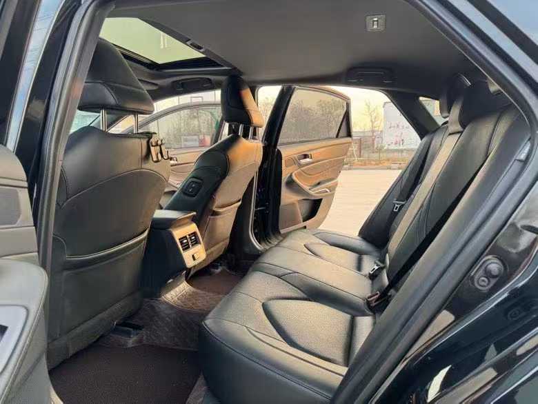 徐州22年丰田亚洲龙7