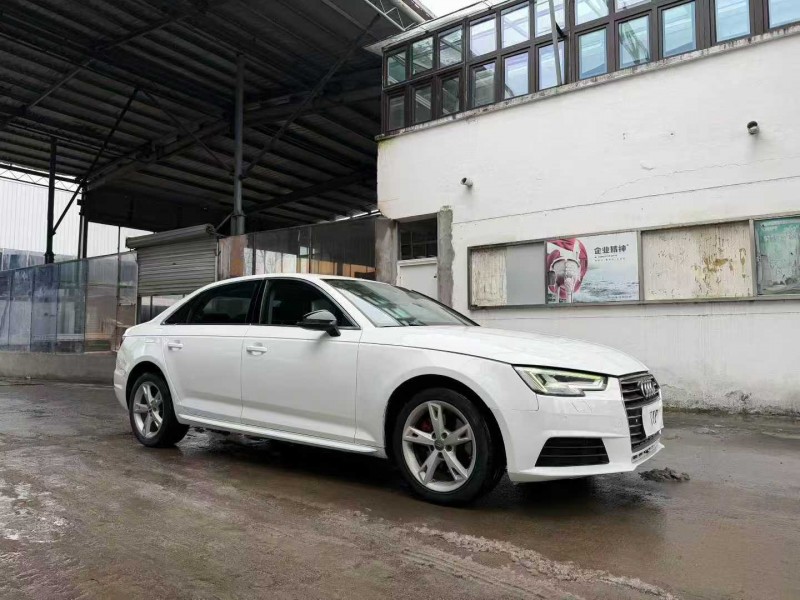 徐州17年奥迪A4L3