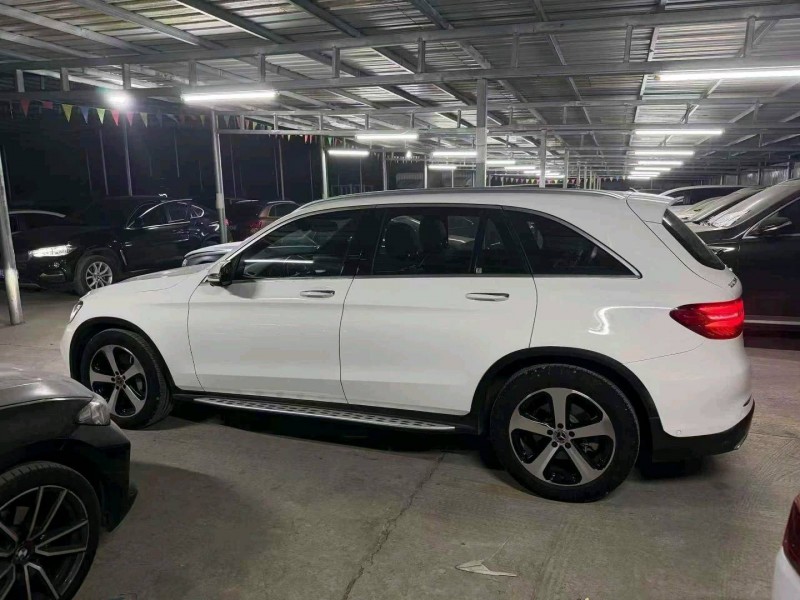 徐州19年奔驰GLC2