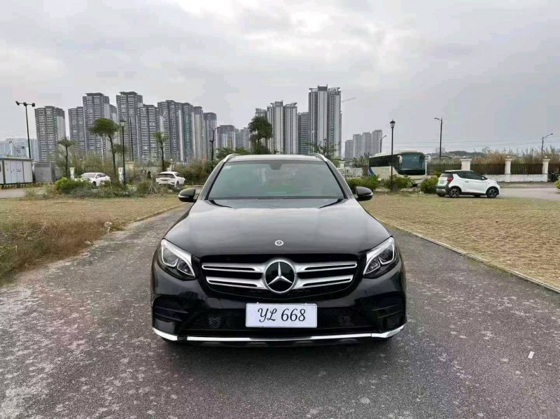南宁18年奔驰GLC1