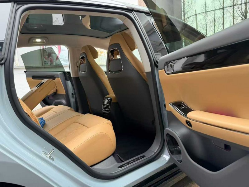 徐州24年零跑汽车C017