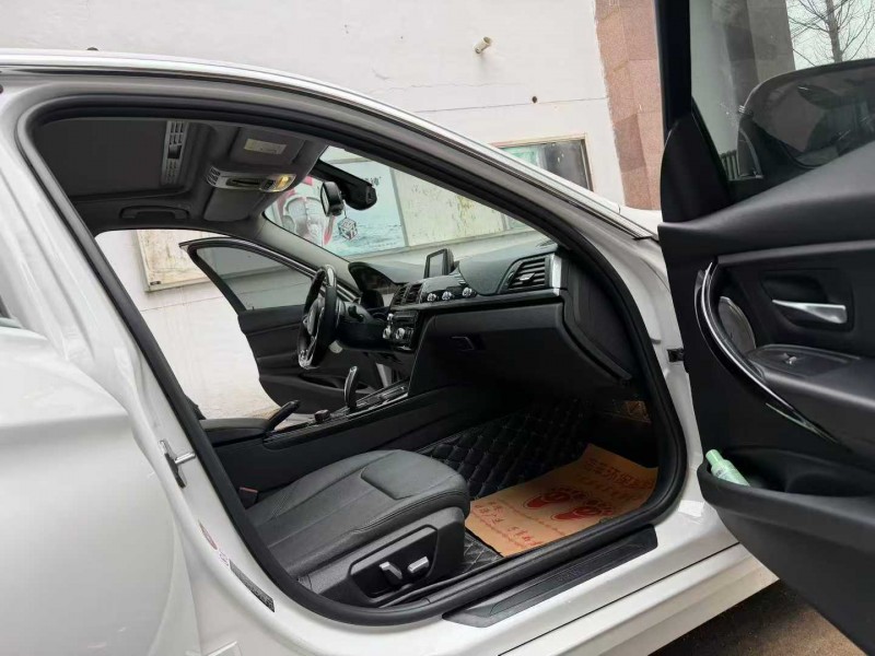 徐州17年宝马3系6