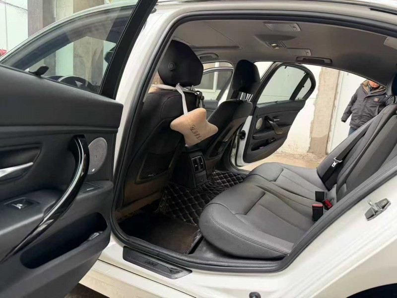 徐州17年宝马3系8