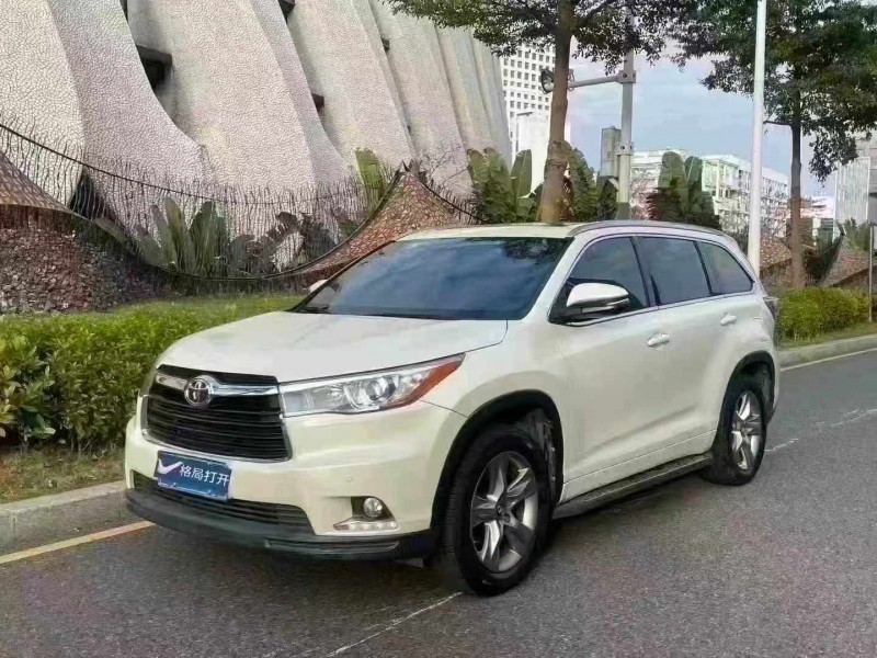 徐州17年丰田汉兰达3