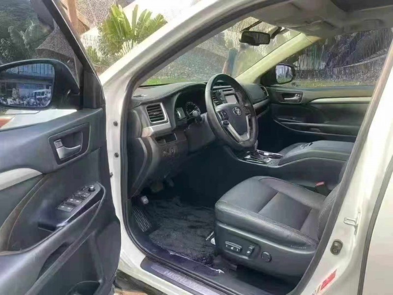 徐州17年丰田汉兰达4