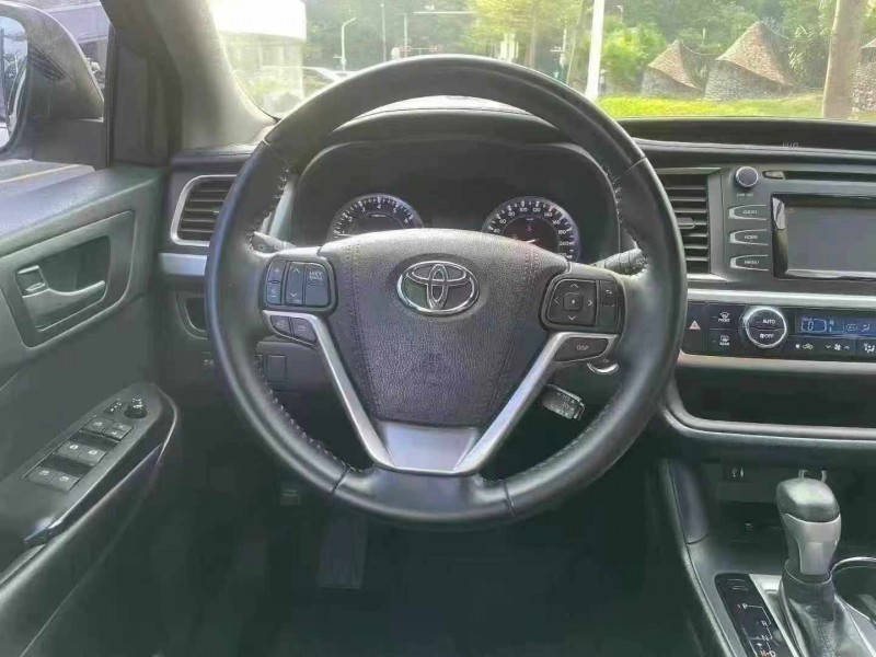 徐州17年丰田汉兰达7