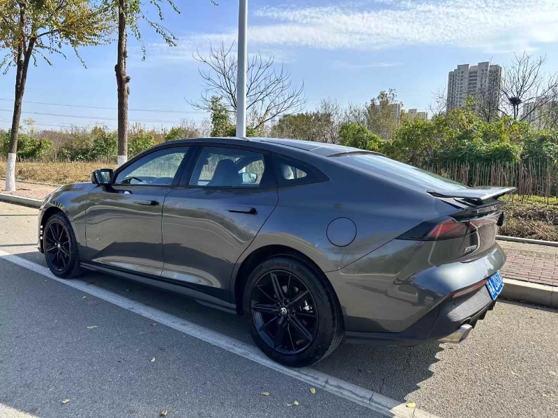 济宁25年长安汽车UNI3