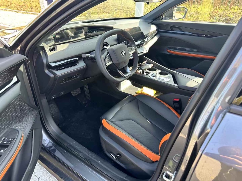 济宁25年长安汽车UNI7