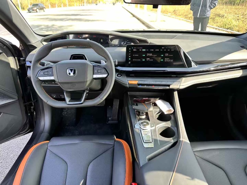 济宁25年长安汽车UNI9