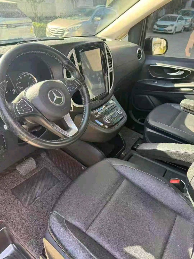 襄阳19年奔驰威霆4