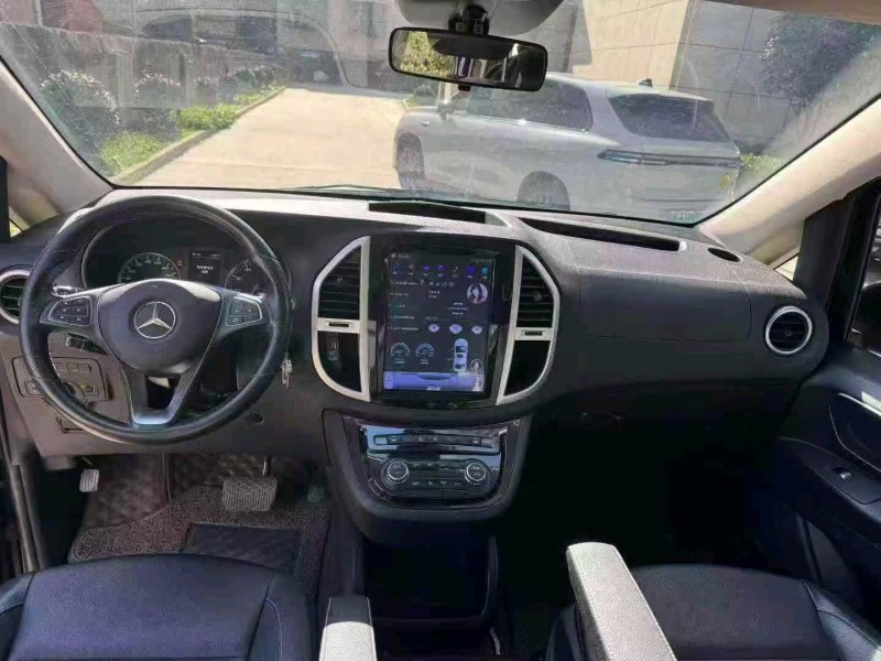 襄阳19年奔驰威霆5