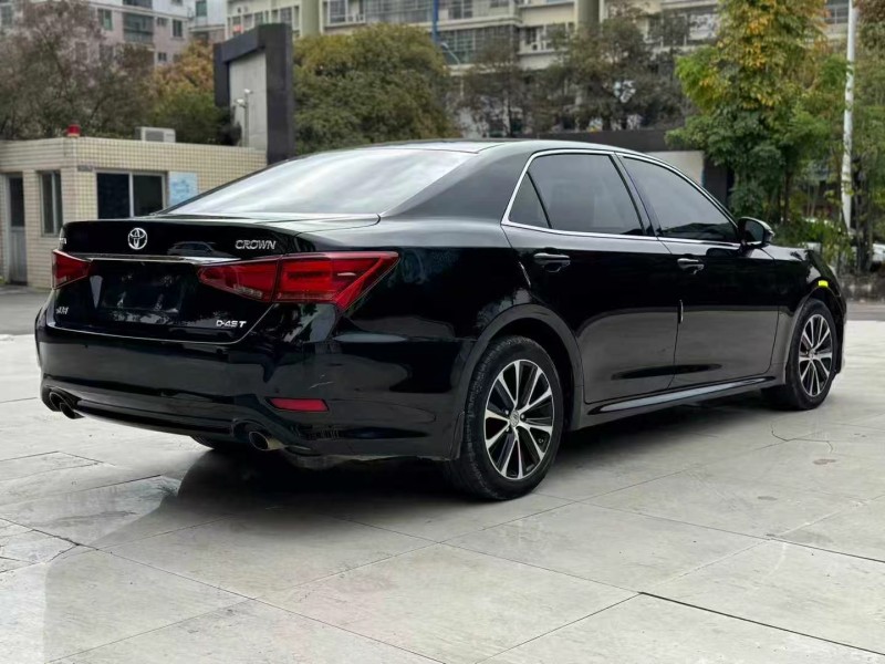 东莞18年丰田皇冠7