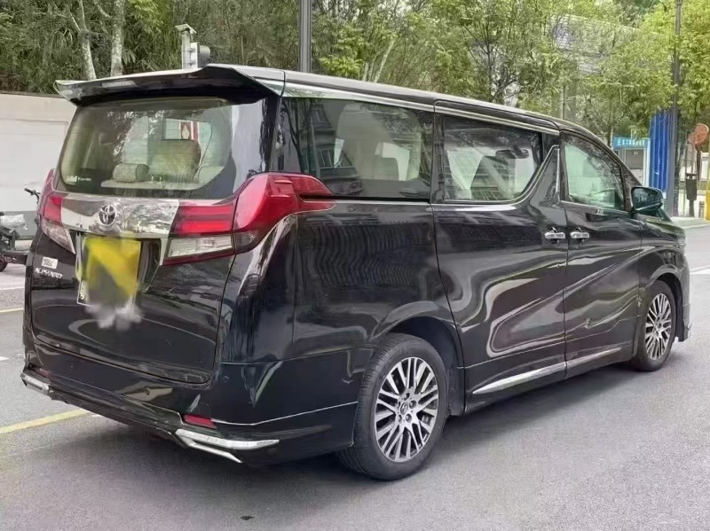 广州16年丰田埃尔法7