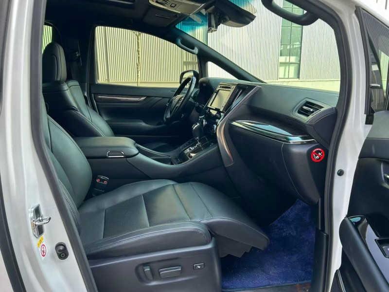 徐州19年丰田埃尔法5