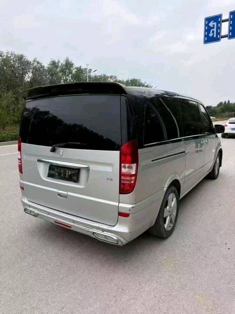 枣庄15年奔驰唯雅诺5