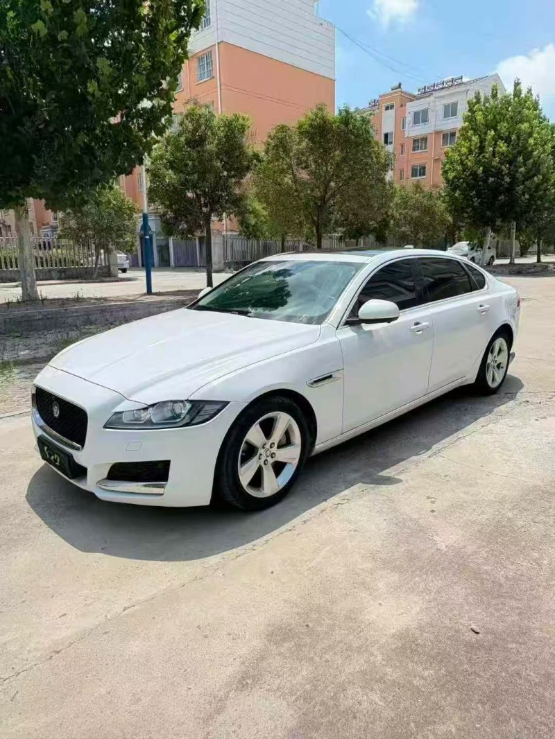 济宁19年捷豹XFL3