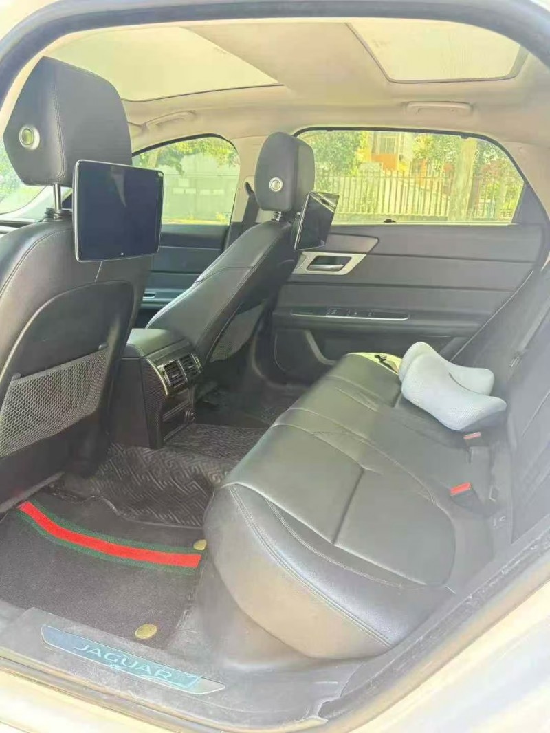 济宁19年捷豹XFL5