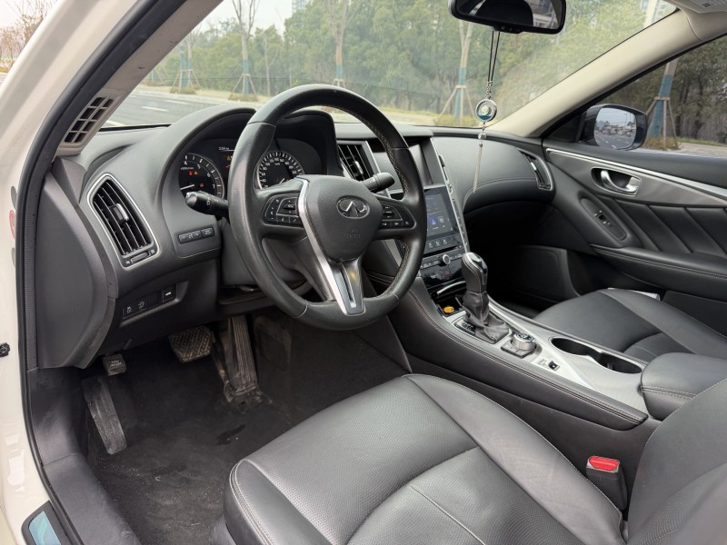 岳阳20年英菲尼迪Q506