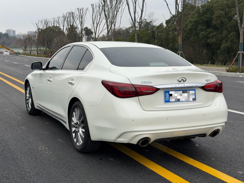 岳阳20年英菲尼迪Q507