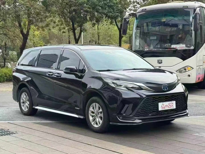 佛山23年丰田格兰维亚3