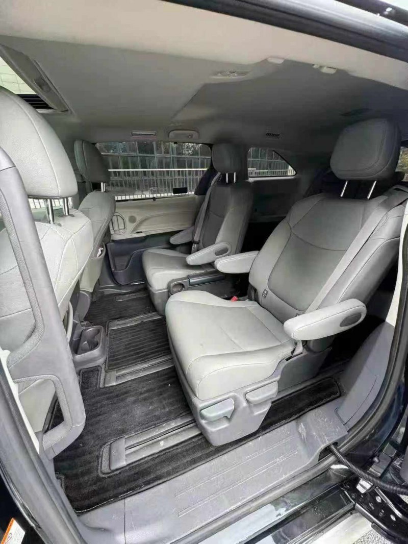 佛山23年丰田格兰维亚6