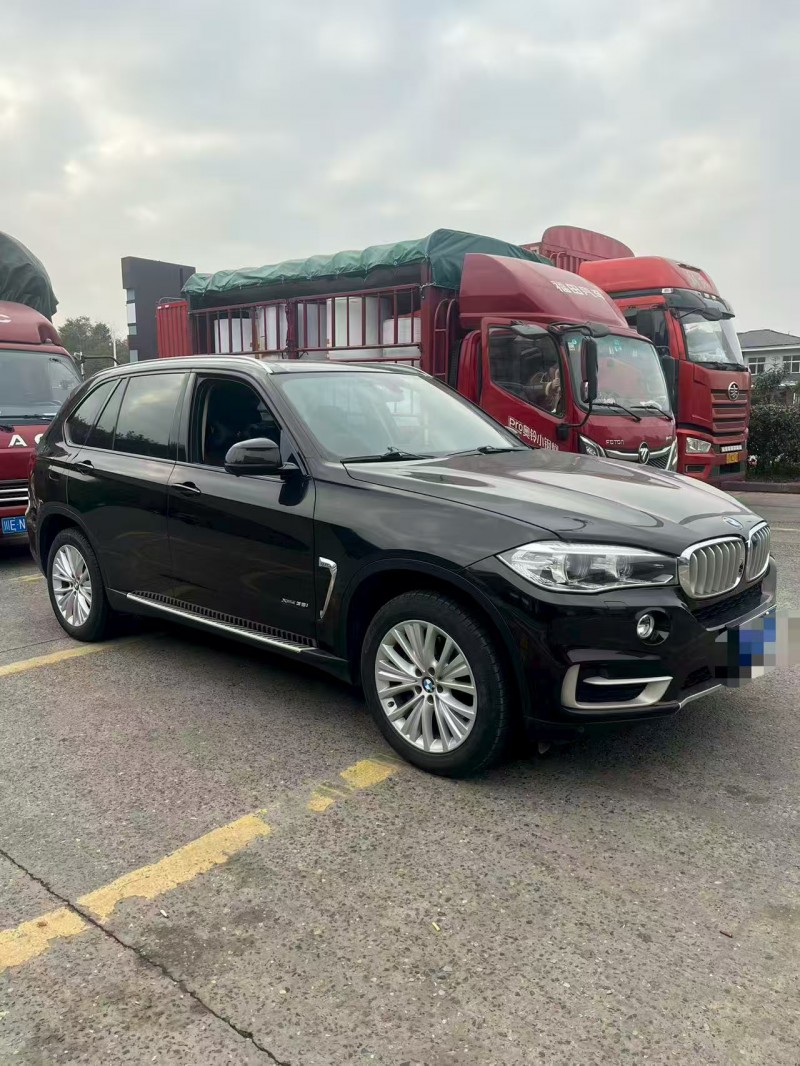 重庆17年宝马X54