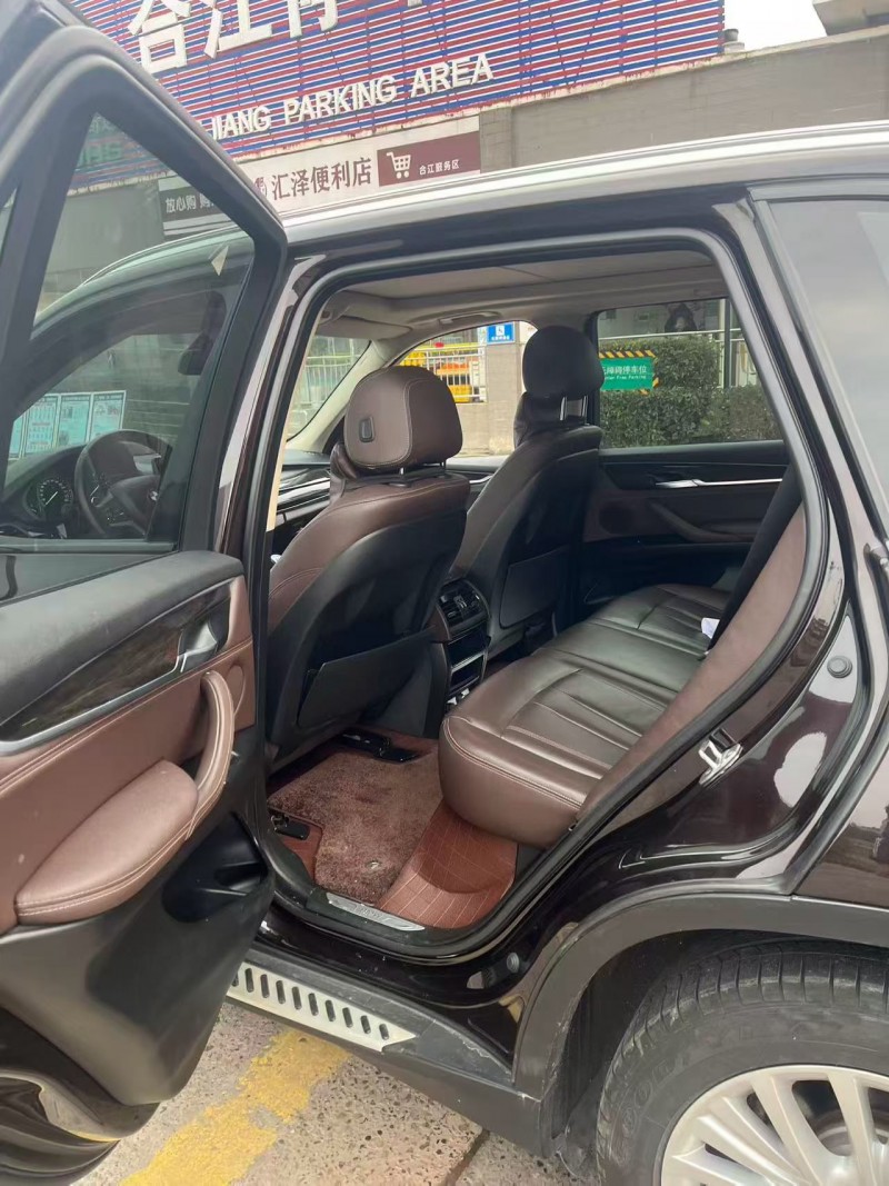 重庆17年宝马X59