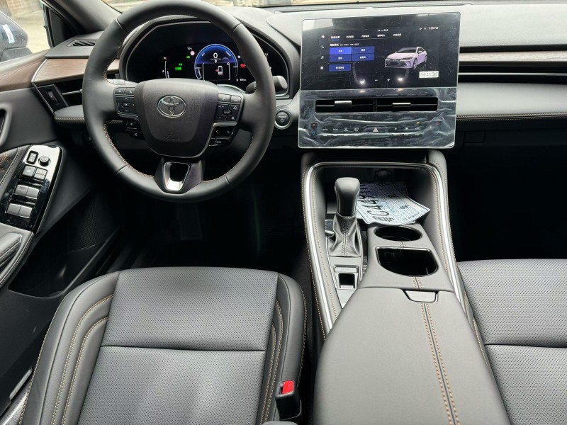 中山26年丰田亚洲龙5