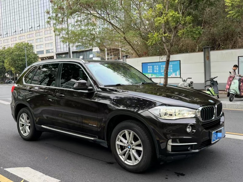 深圳19年宝马X52