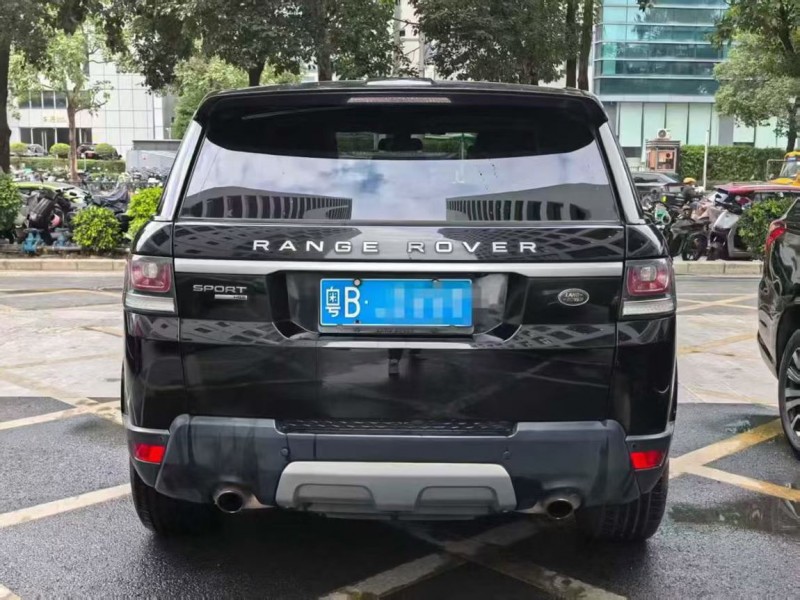 深圳15年路虎揽胜运动8