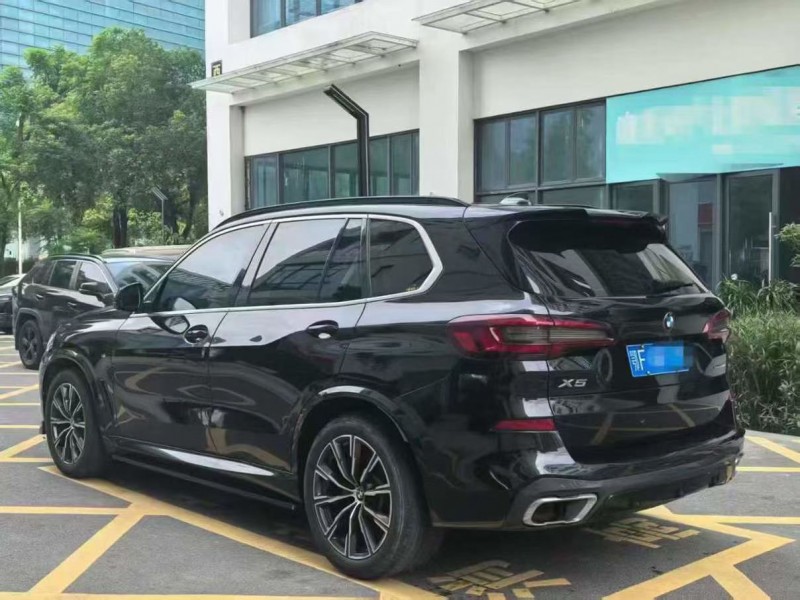 深圳21年宝马X57