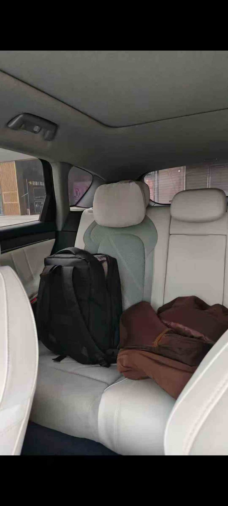 广元24年岚图汽车FREE6