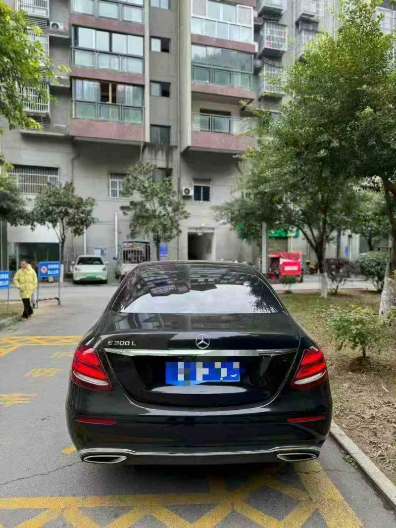 重庆20年奔驰E9