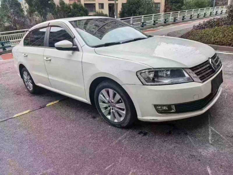 重庆15年大众朗逸2