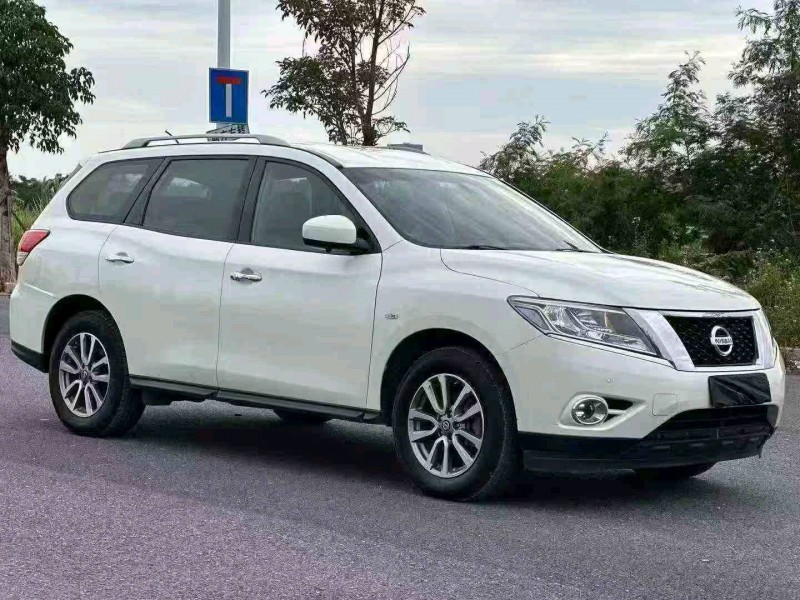 湛江19年日产探路者3