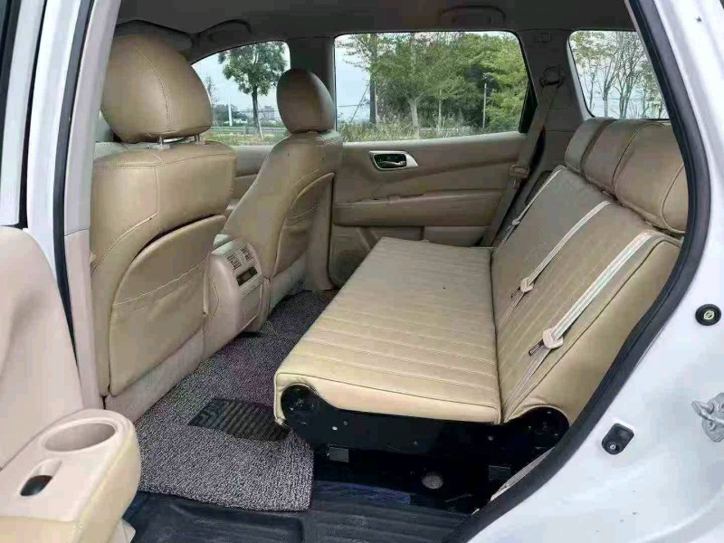 湛江19年日产探路者6