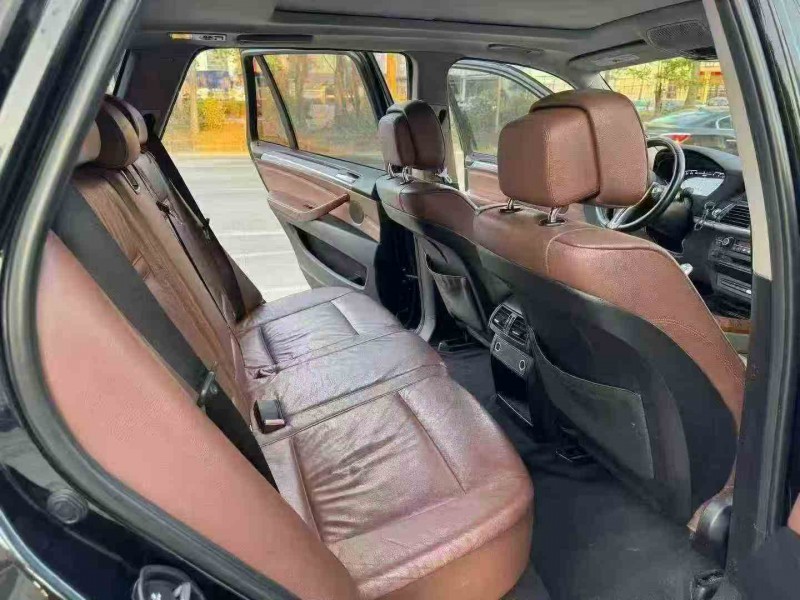 珠海15年宝马X56