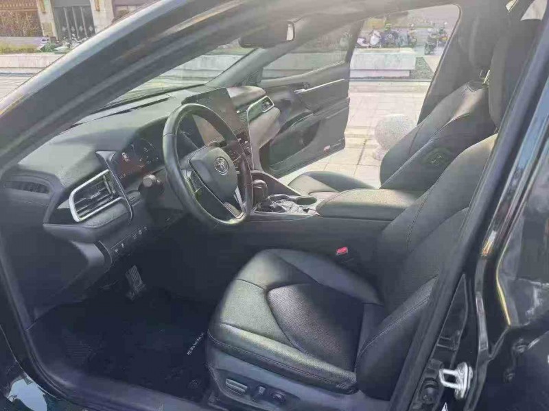 珠海22年丰田凯美瑞5